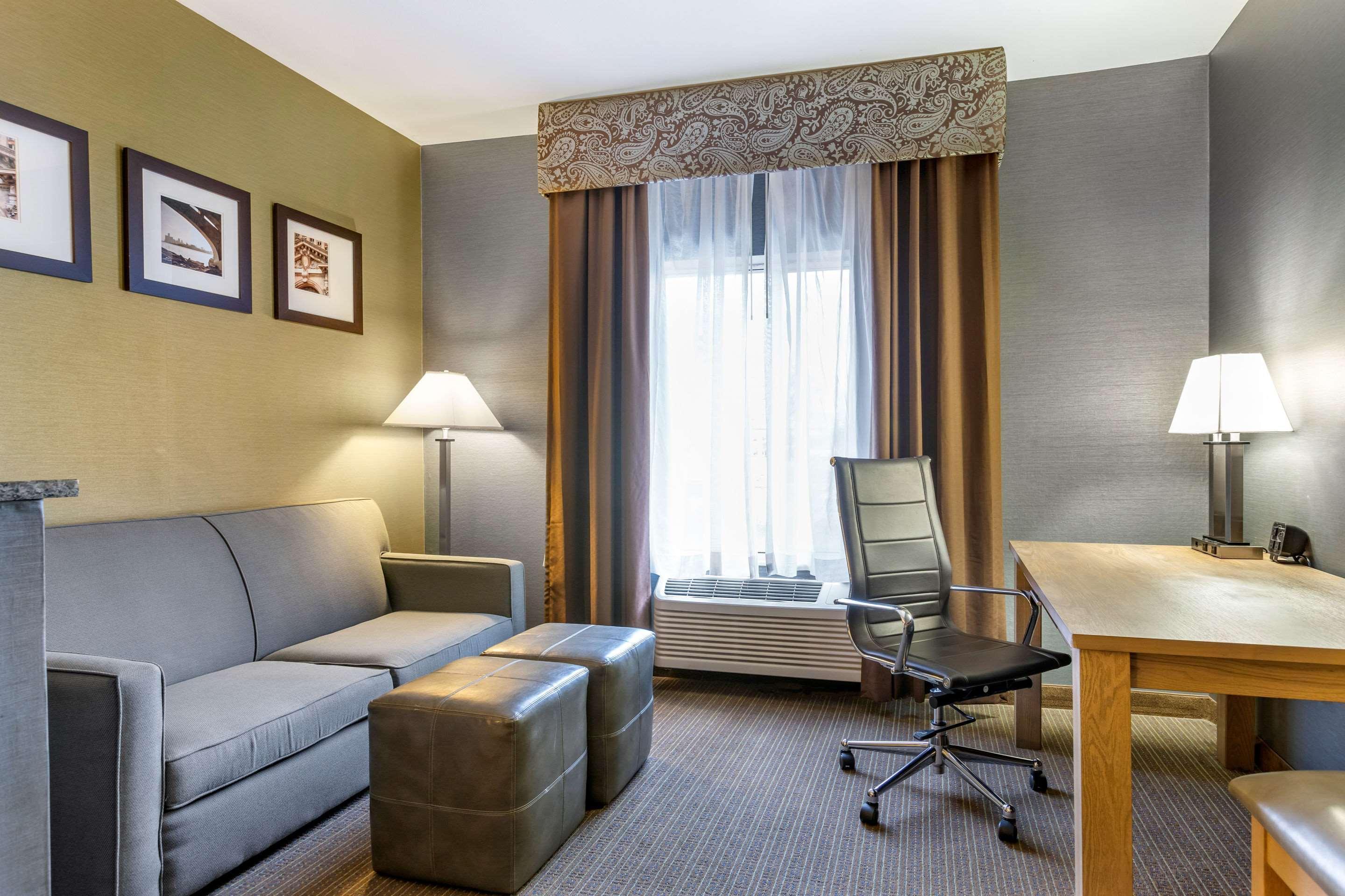 Comfort Suites Southgate-Detroit Eksteriør bilde